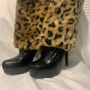 NEW JC Faux Fur Leopard Leggings